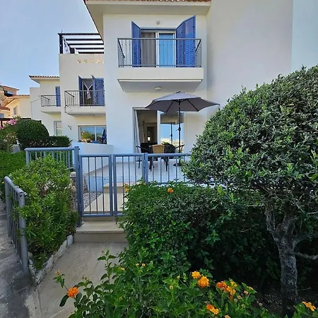 Desire Gardens G4 Apartment *